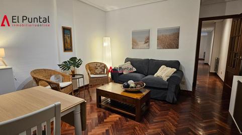 Foto 2 de Piso de alquiler en Cuatro Caminos, Cantabria