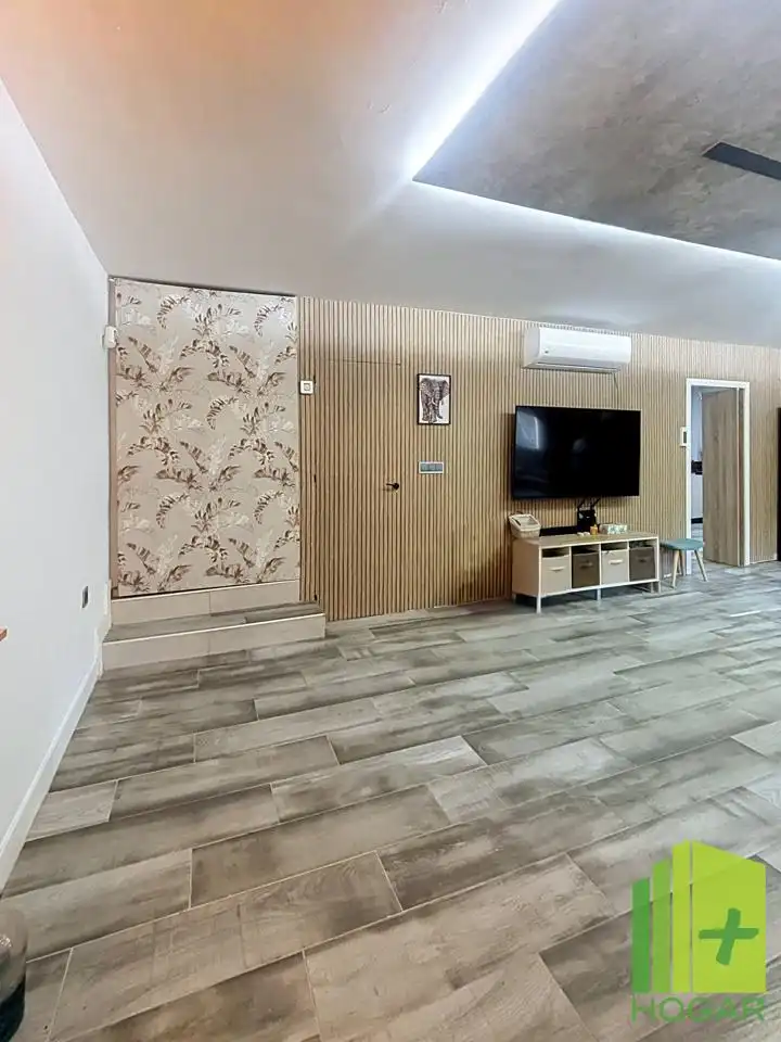 Sala d'estar de Casa o xalet en venda en La Guardia de Jaén amb Aire condicionat, Jardí privat i Terrassa