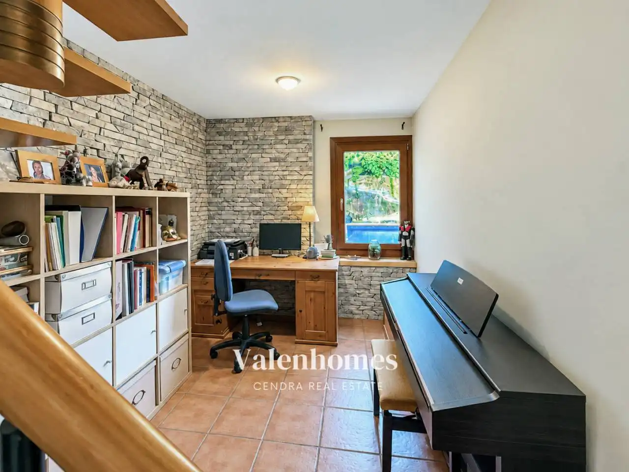 Vista exterior de Casa o chalet en venta en Molins de Rei, Barcelona