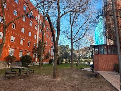 Exterior view of Flat for sale in  Madrid Capital  with Heating