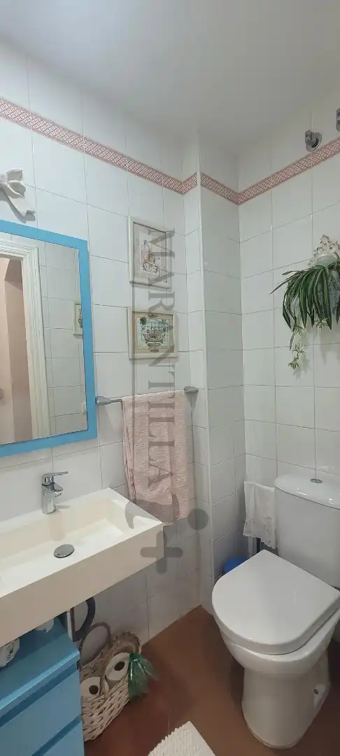 Baño de Casa adosada en venta en Islantilla con Aire acondicionado, Calefacción y Jardín privado