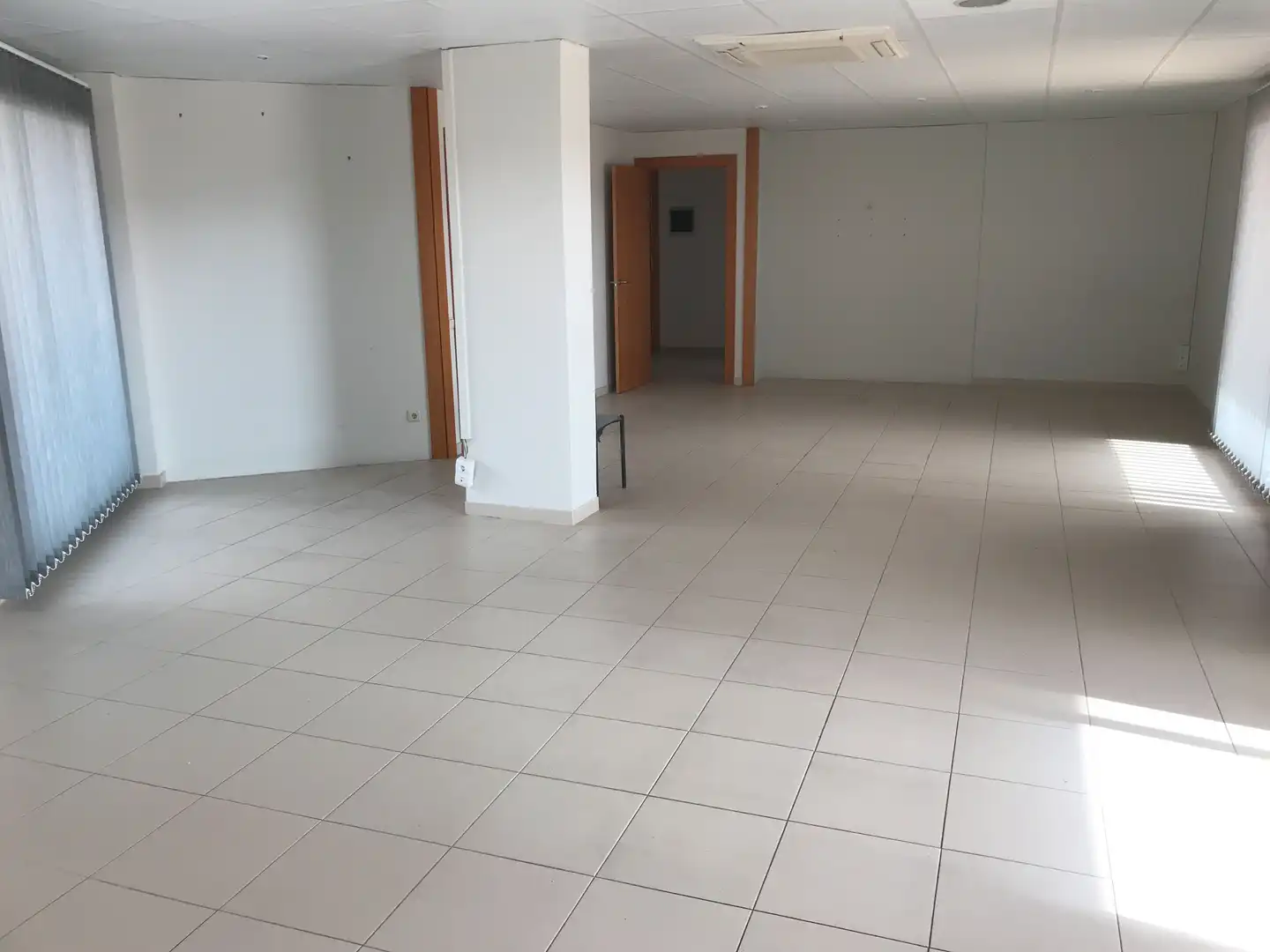 Büro zur Miete in Passatge Camp dels Rolls, 9, Barceloneta - Molí d'en Rovira