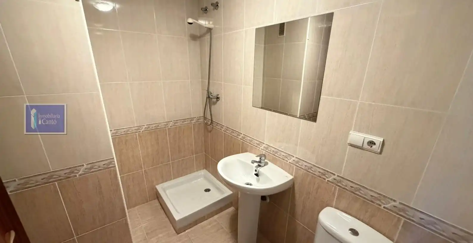 Bathroom of Flat for sale in Alcoy / Alcoi  with Heating and Storage room
