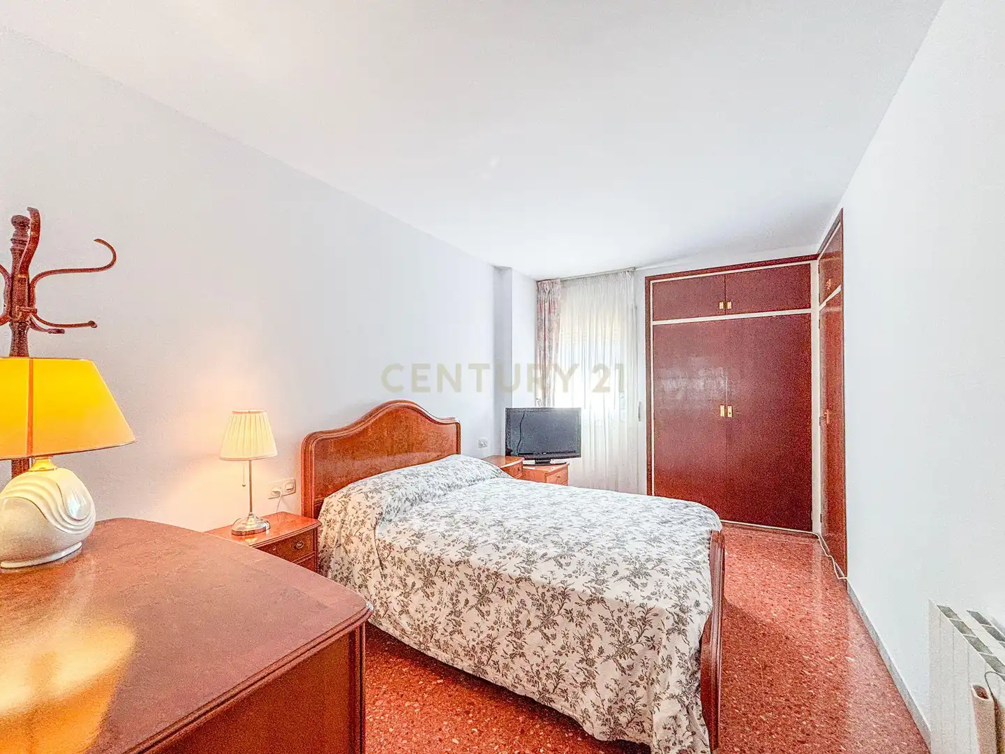 Dormitori de Apartament en venda en Esplugues de Llobregat amb Balcó i Alarma
