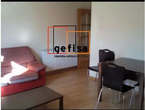 Sala d'estar de Pis en venda en Valdepeñas amb Calefacció i Moblat
