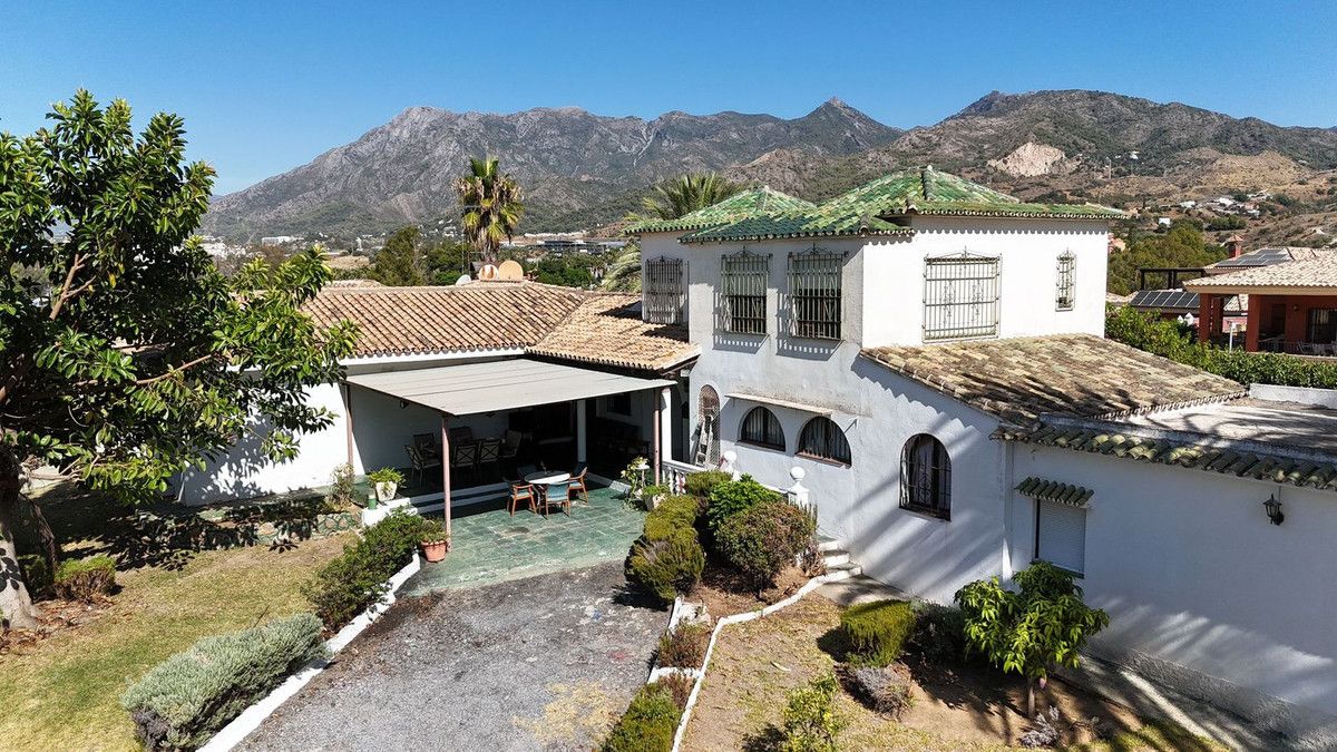 Exterior view of Houses for sale in Marbella  with Private garden, Terrace and Storage room