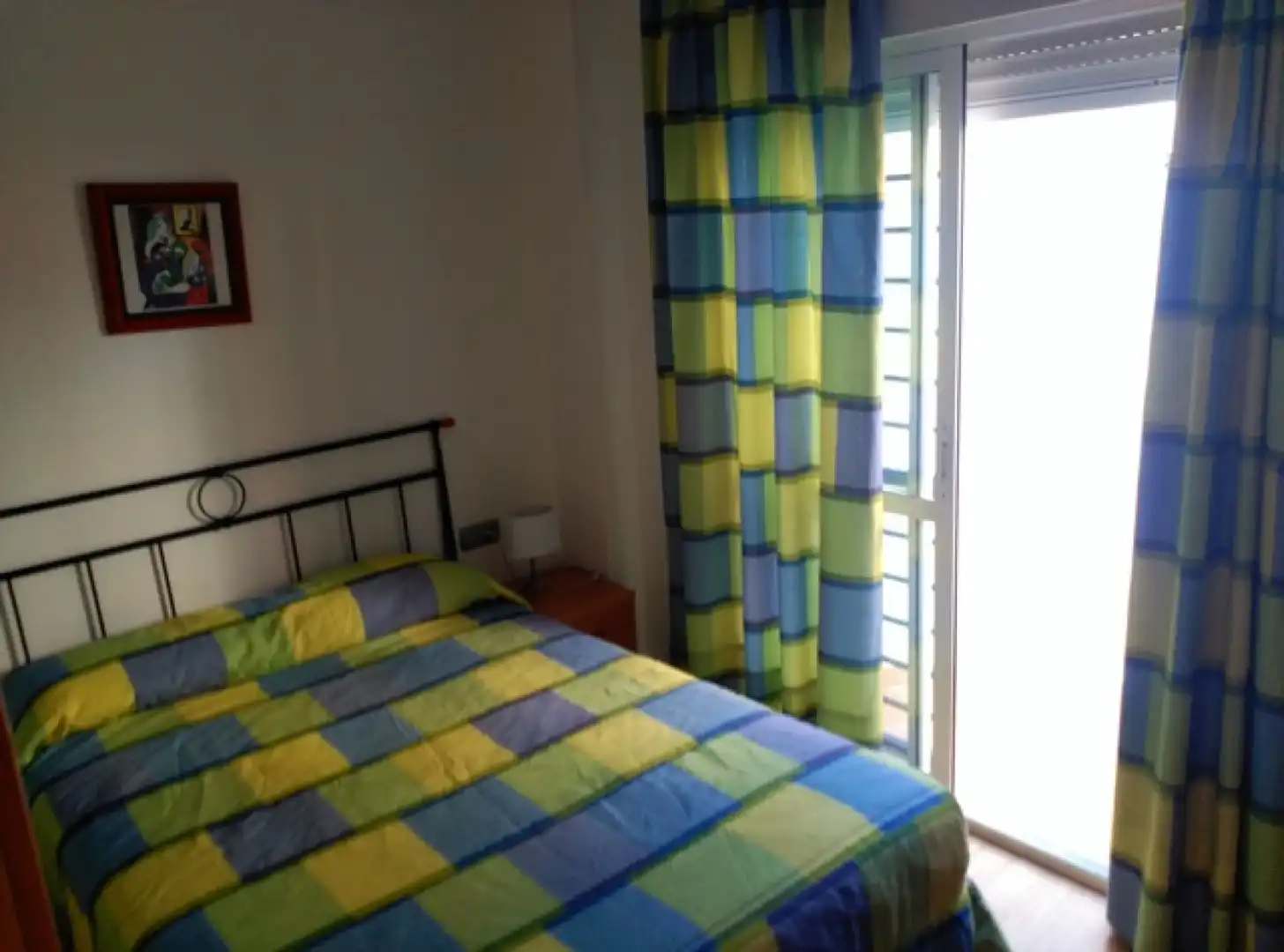 Habitación de Piso de alquiler en Málaga con Aire acondicionado, Amueblado y Lavadora