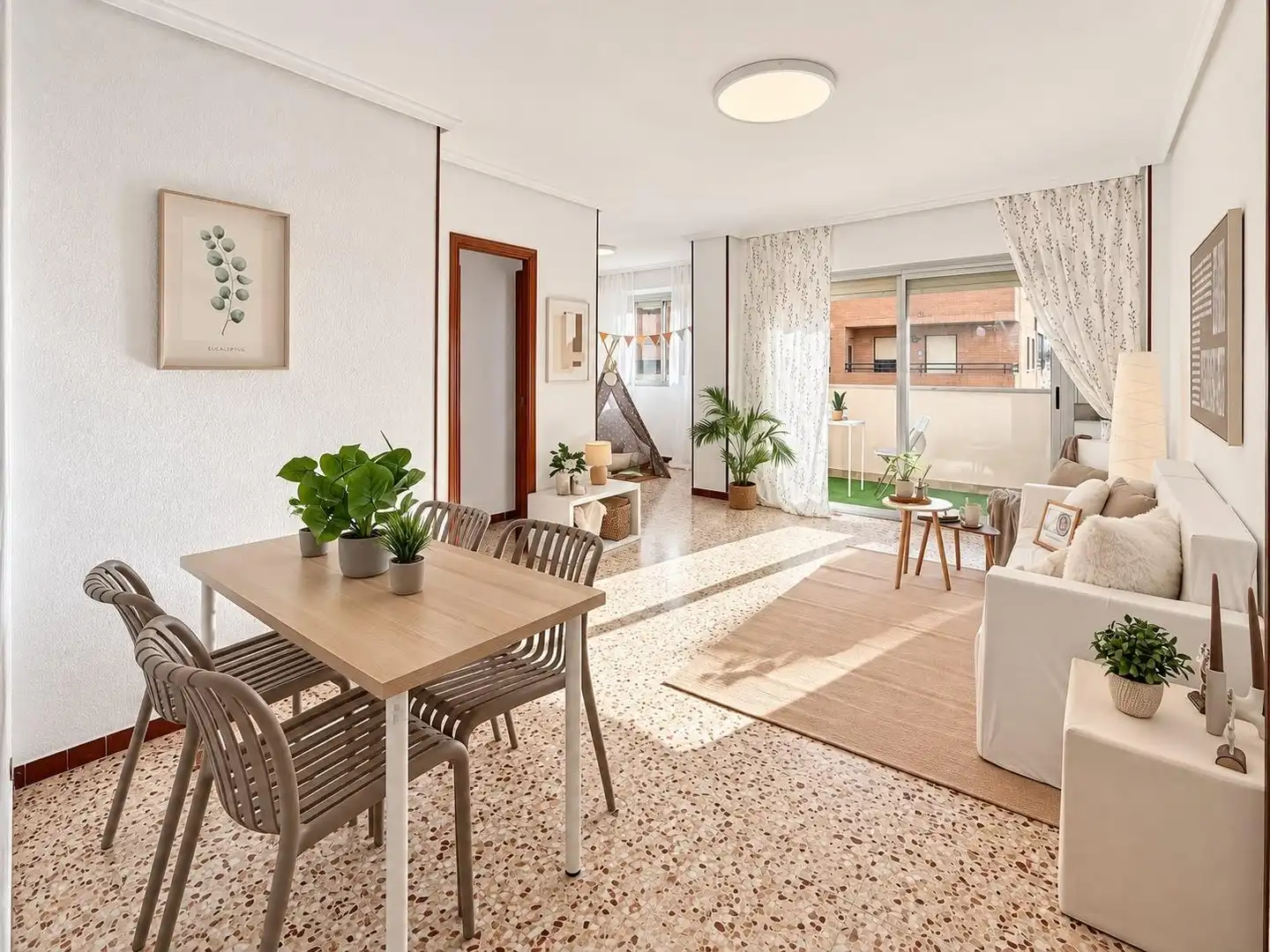 Piso con ascensor en venta en Quatre Carreres