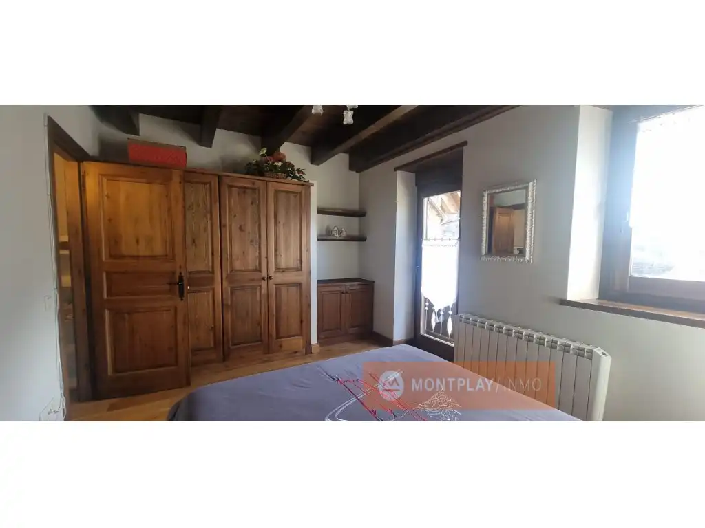 Habitación de Casa adosada en venta en Naut Aran