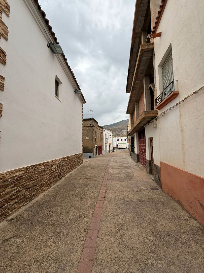 Vista exterior de Finca rústica en venda en Las Tres Villas amb Moblat