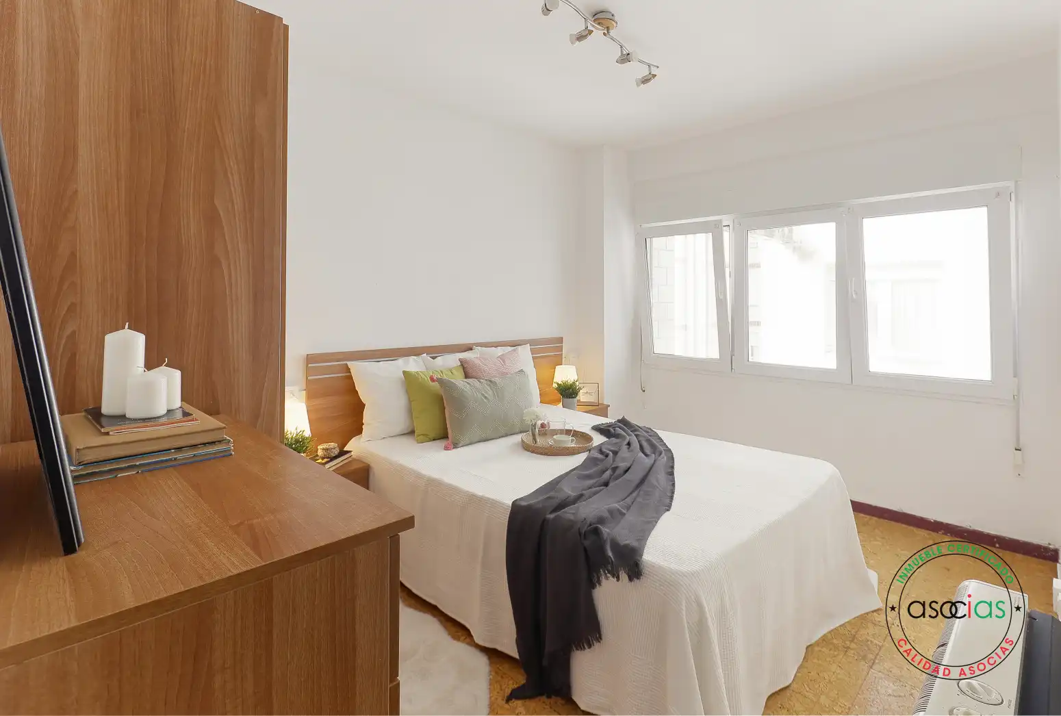 Habitación de Piso en venta en Gijón  con Calefacción