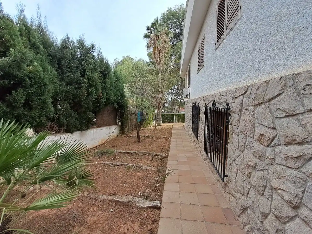 Jardín de Casa o chalet en venta en Benicasim / Benicàssim con Jardín privado, Terraza y Piscina