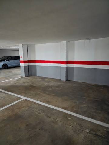 Garaje en Alquiler en Avenida de Sagunto, 66 en Ensanche - Fuenfresca