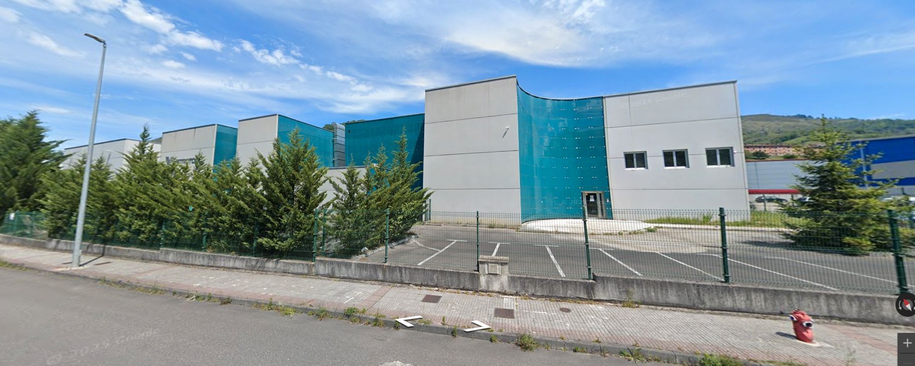 Vista exterior de Nau industrial en venda en Aller amb Alarma