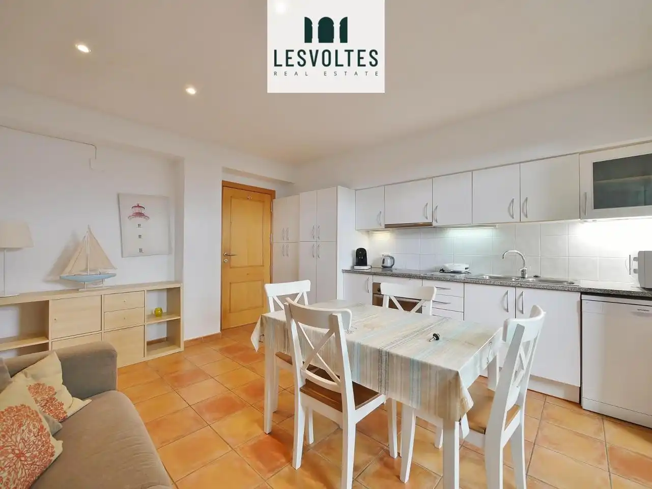 Cuina de Apartament de lloguer en Palafrugell amb Calefacció, Terrassa i Moblat