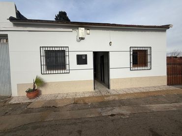 Maison rustique avec jardin à vendre à N/A
