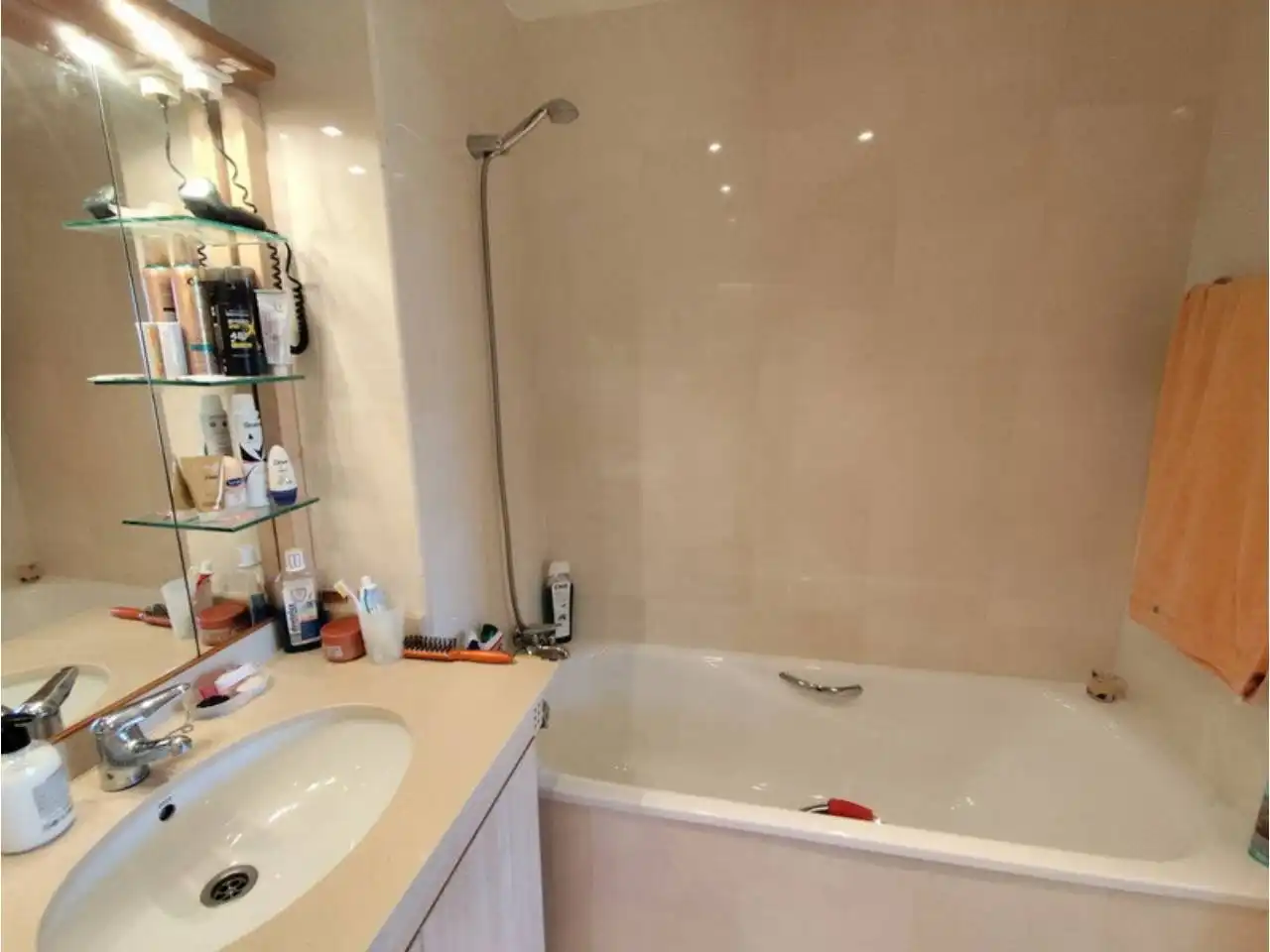 Baño de Casa adosada en venta en Almuñécar con Aire acondicionado, Terraza y Amueblado
