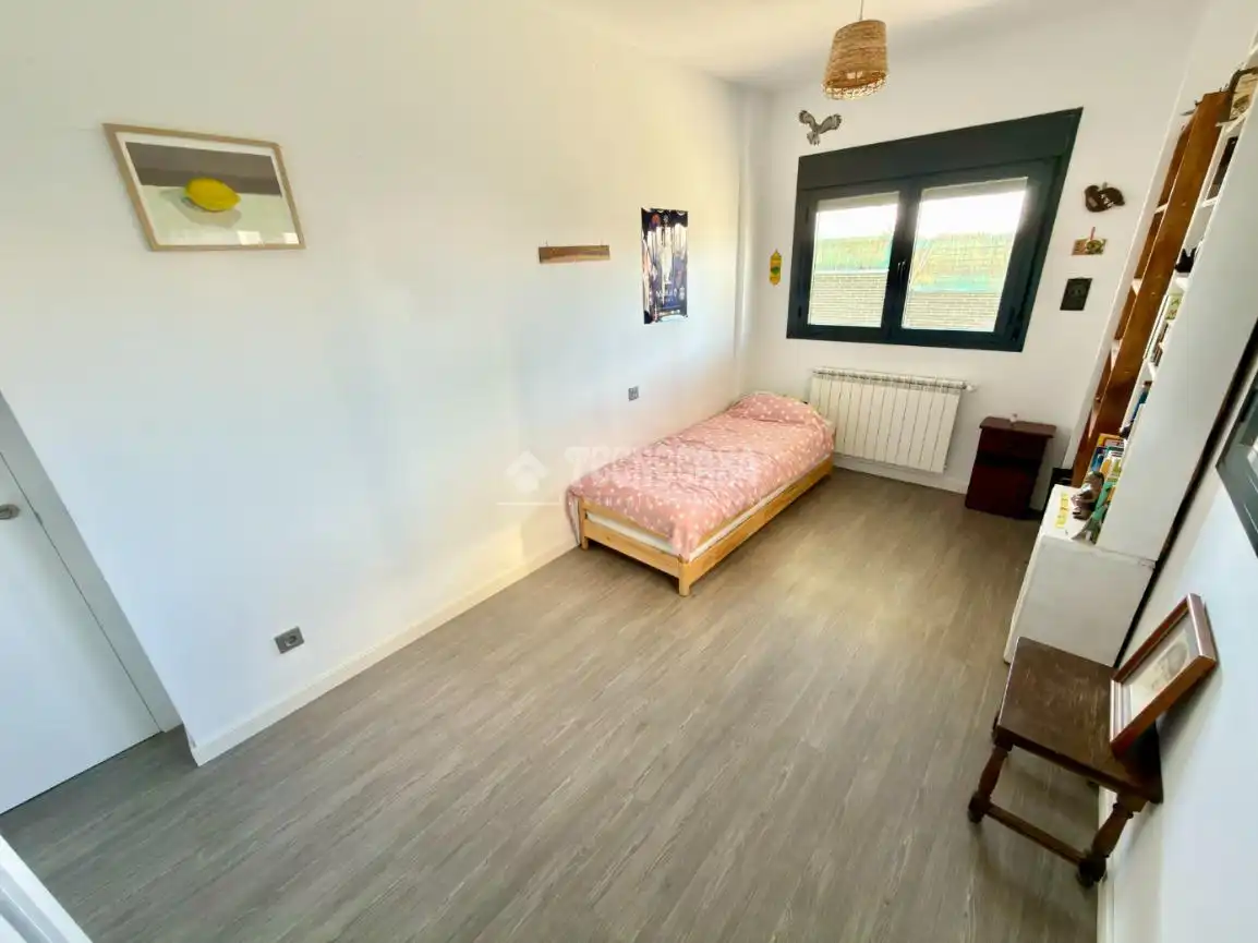 Bedroom of Flat for sale in Cabanillas del Campo  with Heating