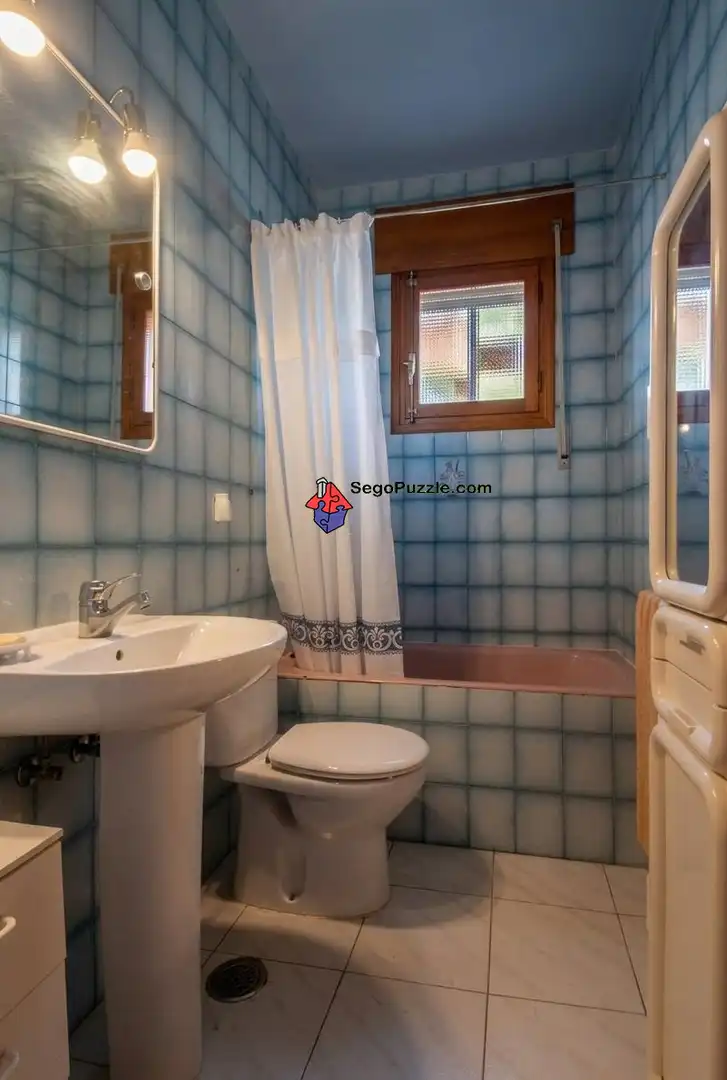 Badezimmer von Haus oder Chalet zum Verkauf in Roda de Eresma mit Klimaanlage, Heizung und Terrasse