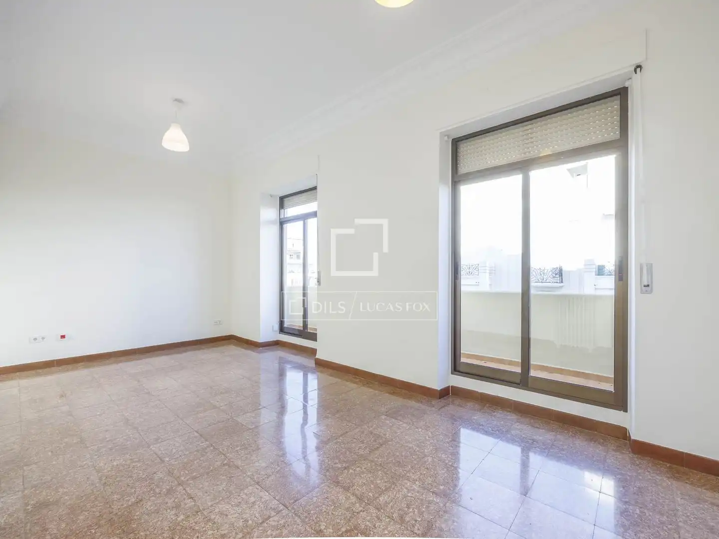 Exterior view of Flat for rent in Valencia  with Air Conditioner, Heating and Balcony
