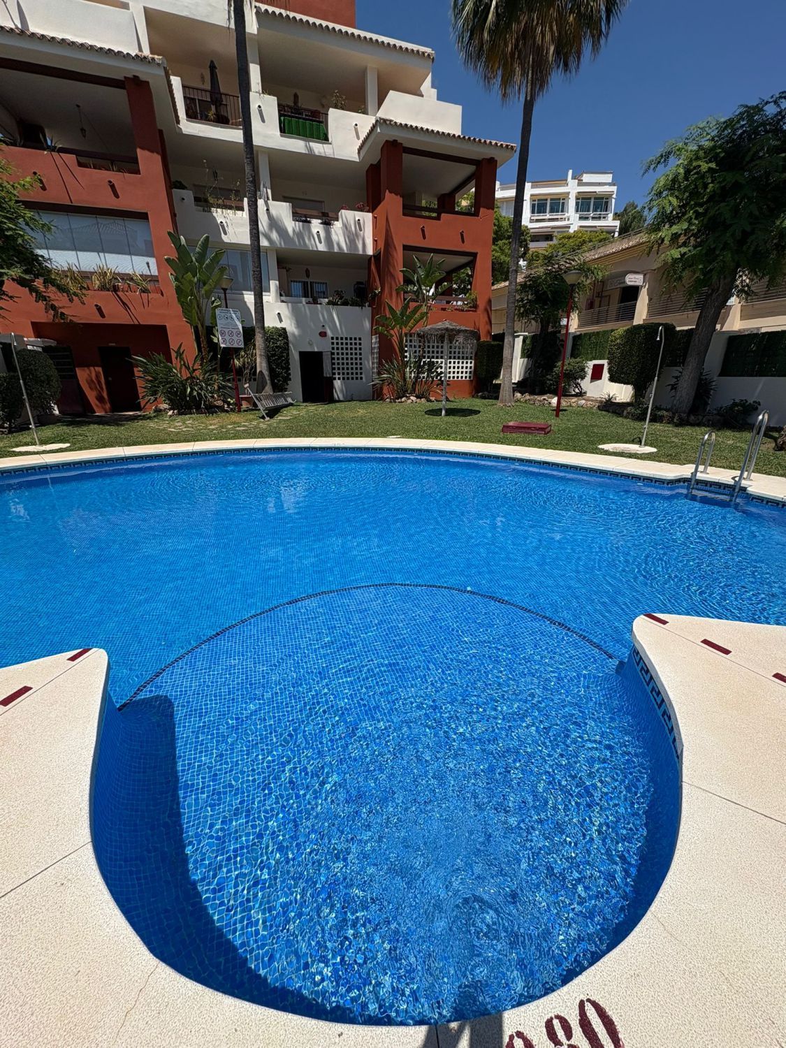 Swimming pool of Flat for sale in Benalmádena  with Air Conditioner, Heating and Terrace