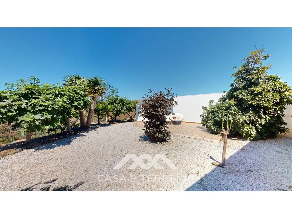 Commercial properties for sale in DS CAJIZ RURAL, Iznate