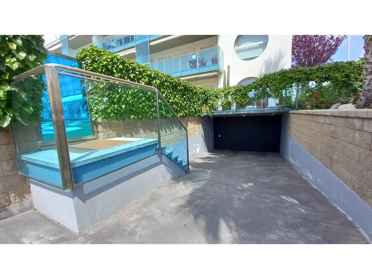 Swimming pool of Flat for sale in Cubelles  with Air Conditioner, Heating and Terrace