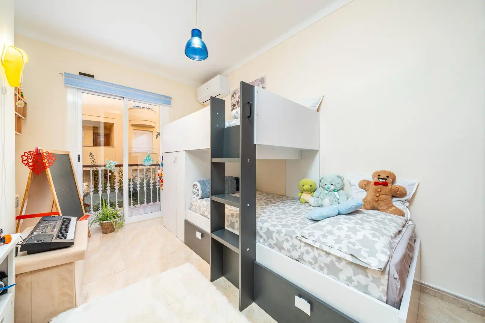 Apartament amb terrassa en venda a Carrer des Bastiò, imagen 9