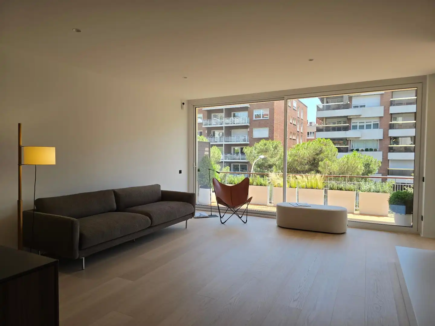 Sala d'estar de Pis en venda en Barcelona amb Aire condicionat, Calefacció i Terrassa