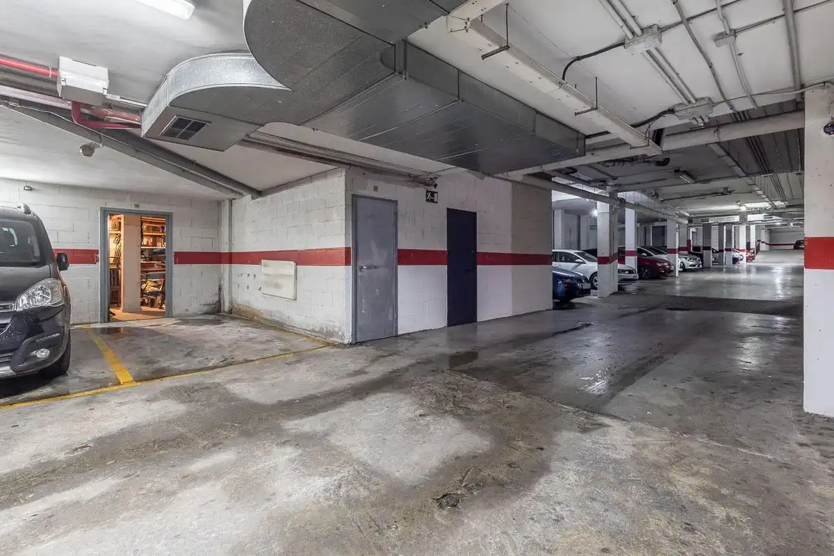 Parking of Flat for sale in Granada  with Heating and Storage room