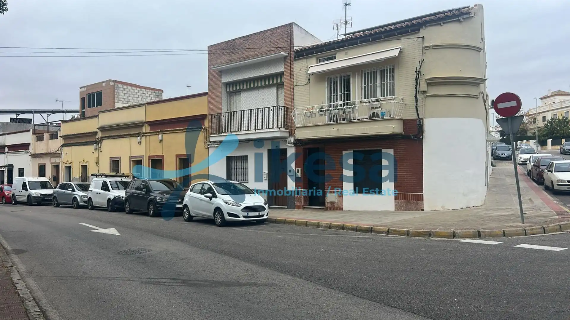Vista exterior de Planta baixa en venda en Dos Hermanas