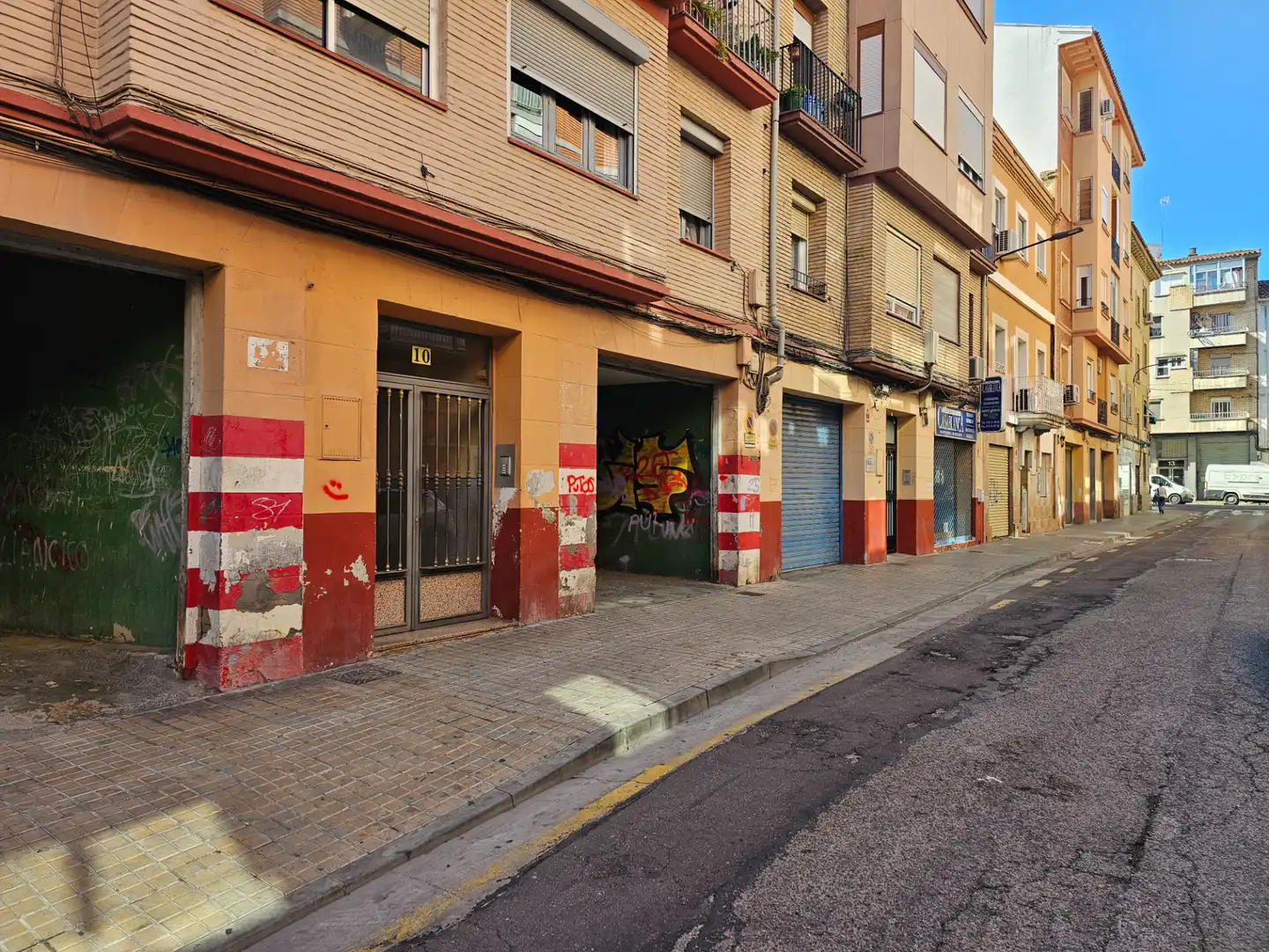 Vista exterior de Garatge en venda en Zaragoza