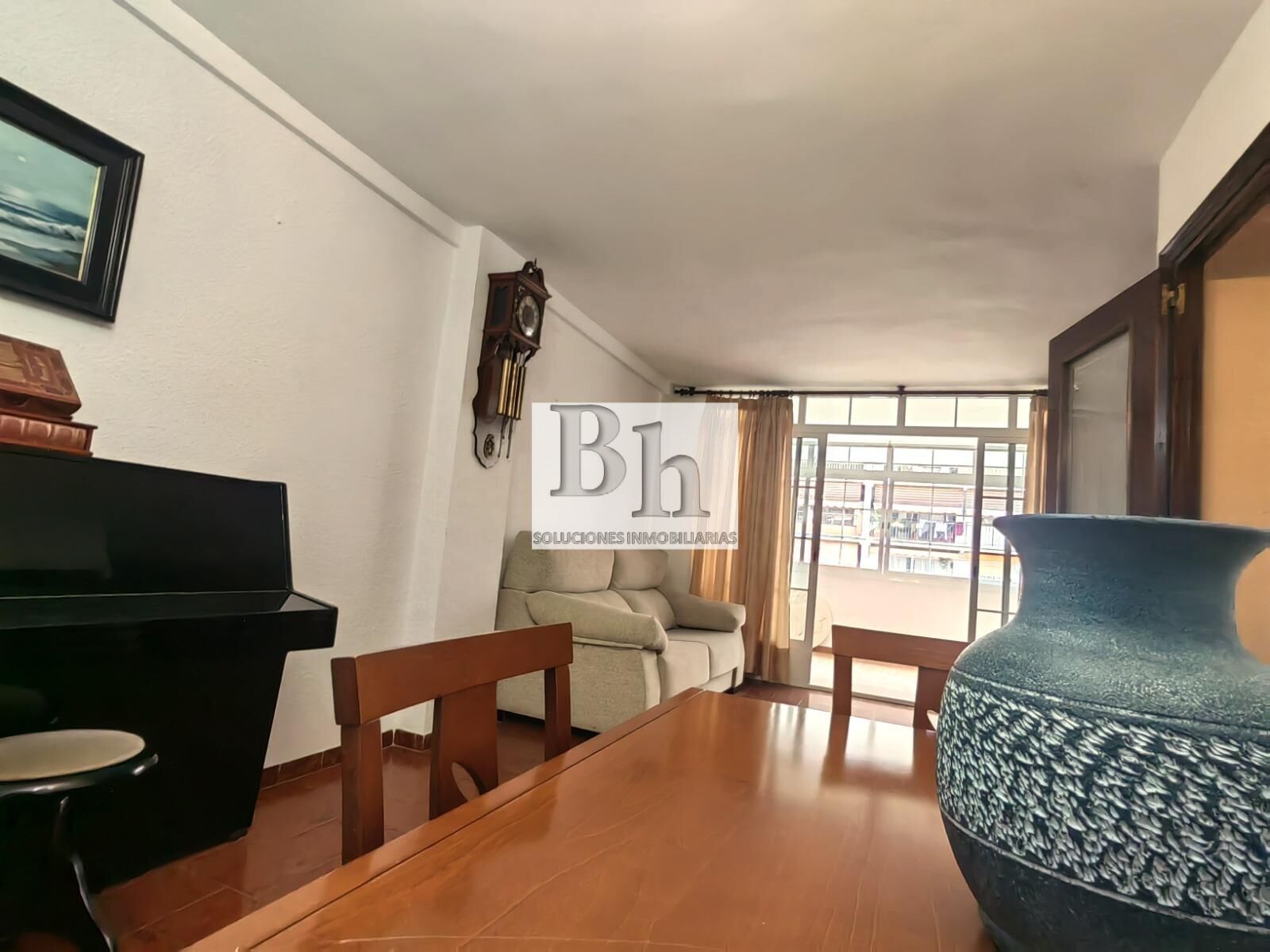 Living room of Flat for sale in Málaga Capital  with Air Conditioner and Balcony