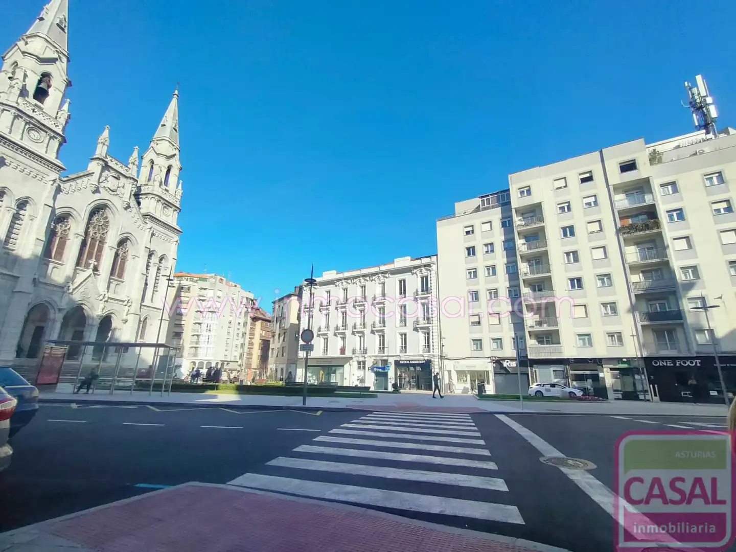 Vista exterior de Piso en venta en Avilés con Calefacción