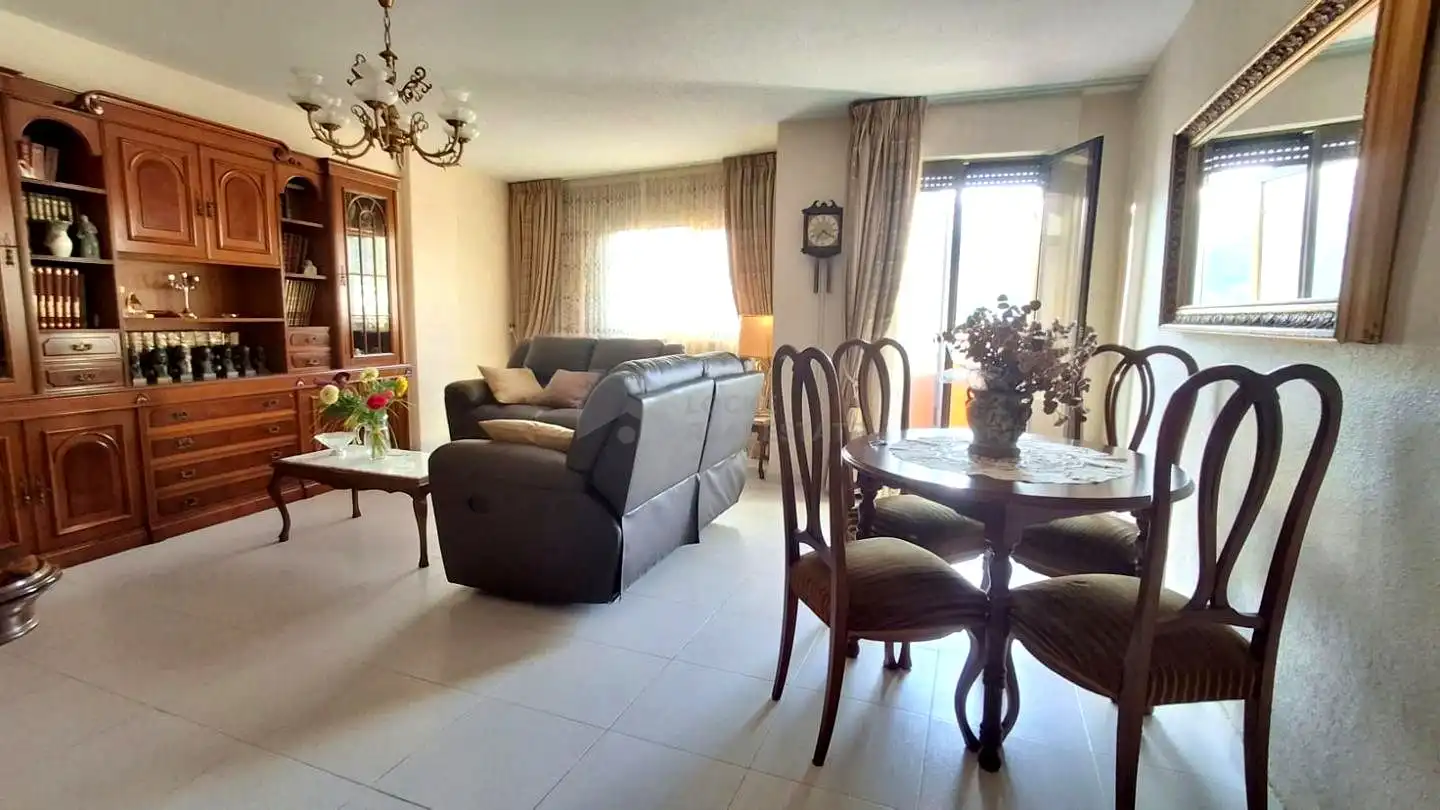 Piso con ascensor en venta en calle les Oliveres