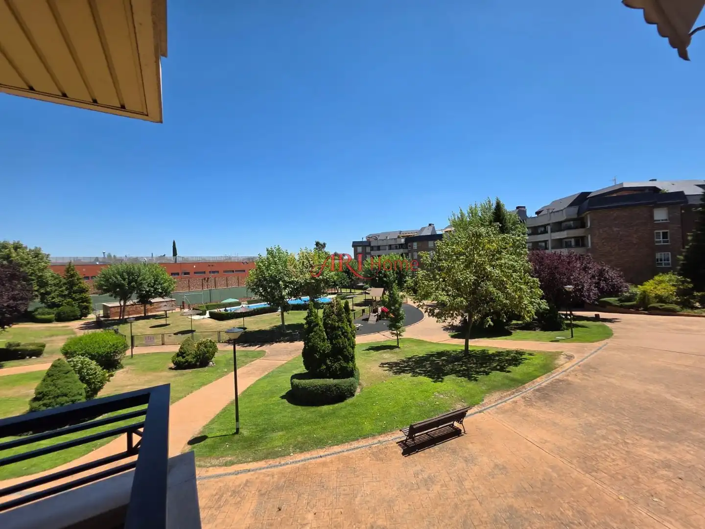 Vista exterior de Pis en venda en Majadahonda amb Aire condicionat, Calefacció i Terrassa