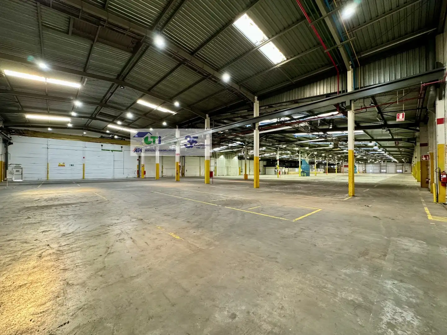 Nave industrial de alquiler en Pedrola
