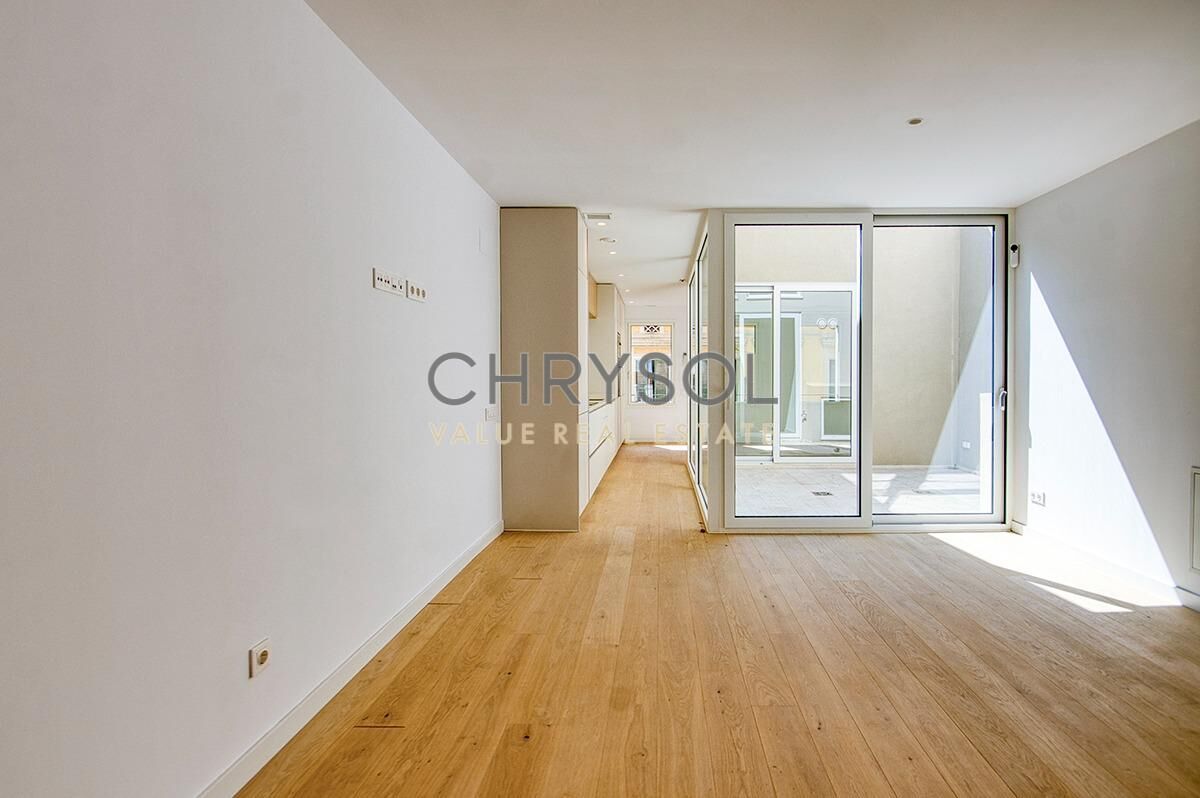 Duplex for sale in  Barcelona Capital  with Heating and Parquet flooring