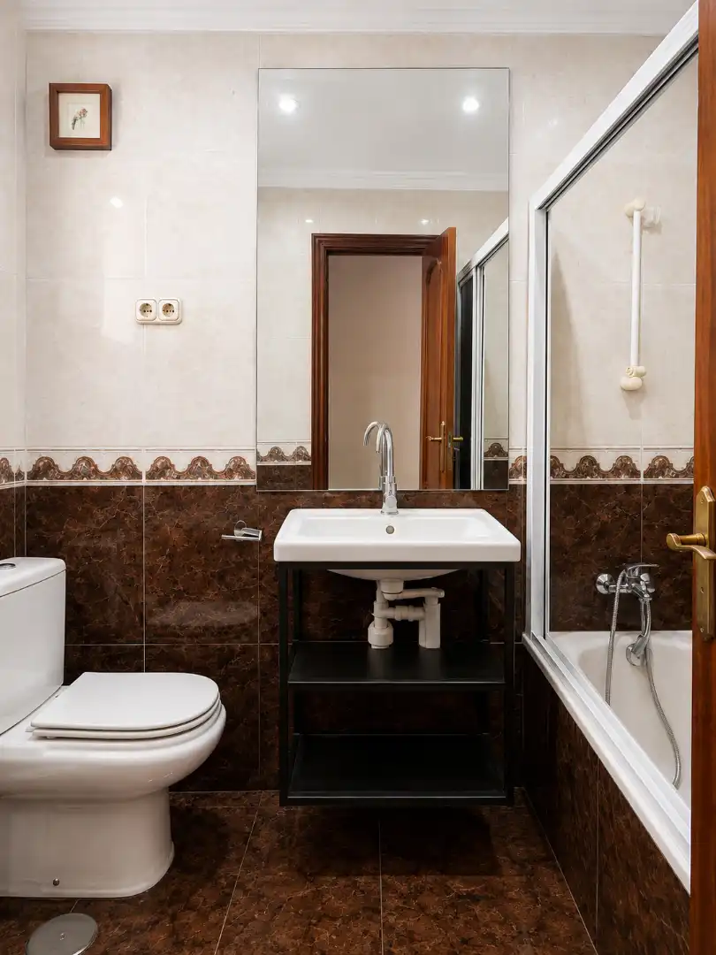 Badezimmer von Wohnung zum Verkauf in Vélez-Málaga mit Klimaanlage und Möbliert