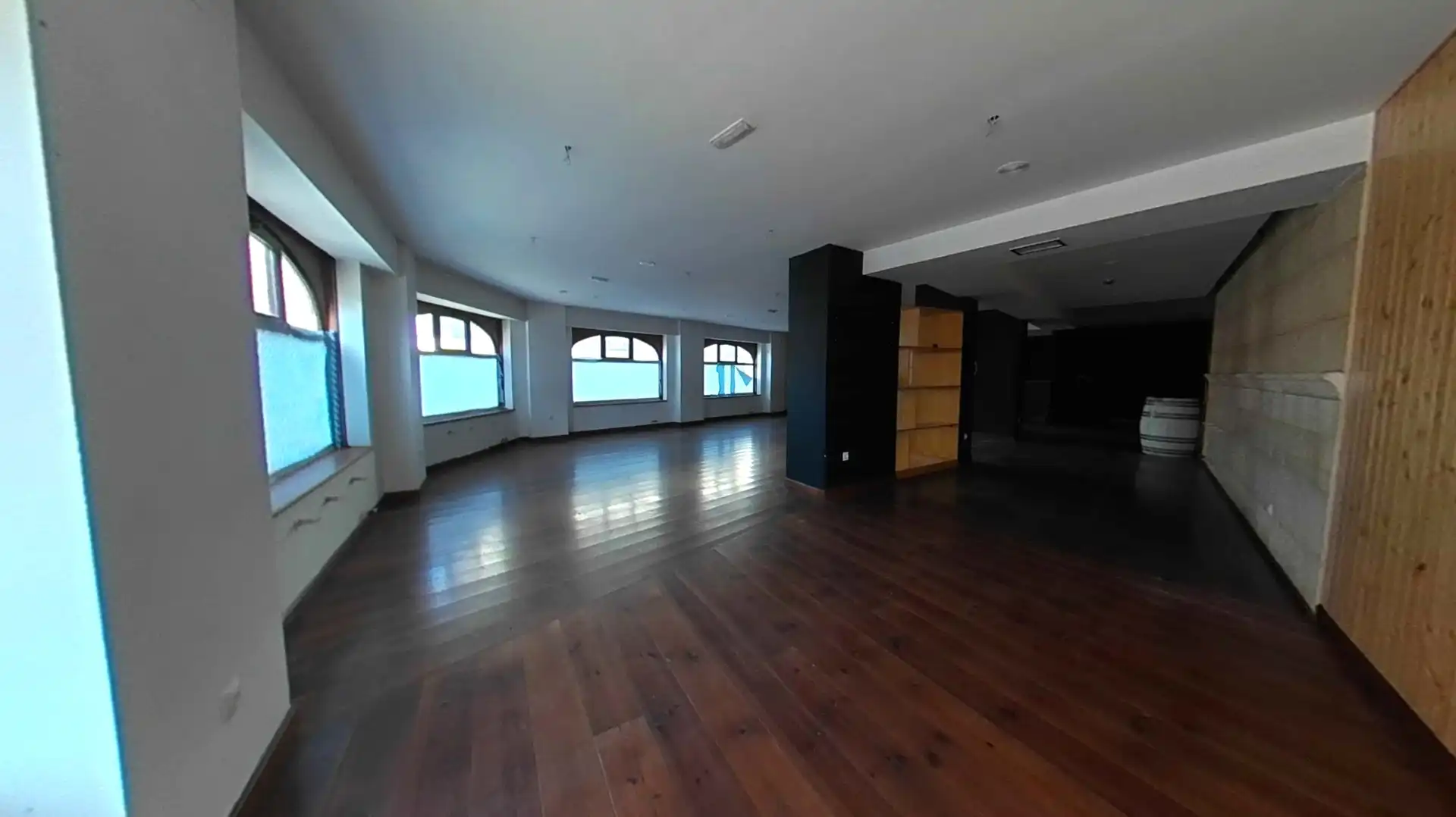 Local comercial en venda a Calle Sagrada Familia 49, imagen 2