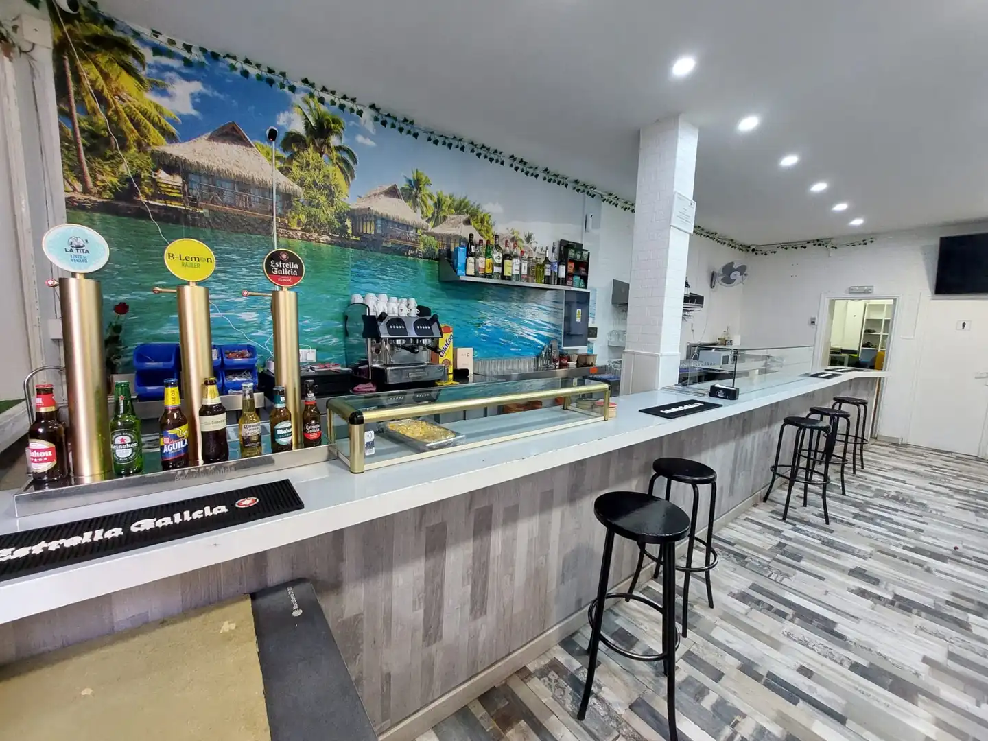 Local comercial de lloguer a Calle Princesa