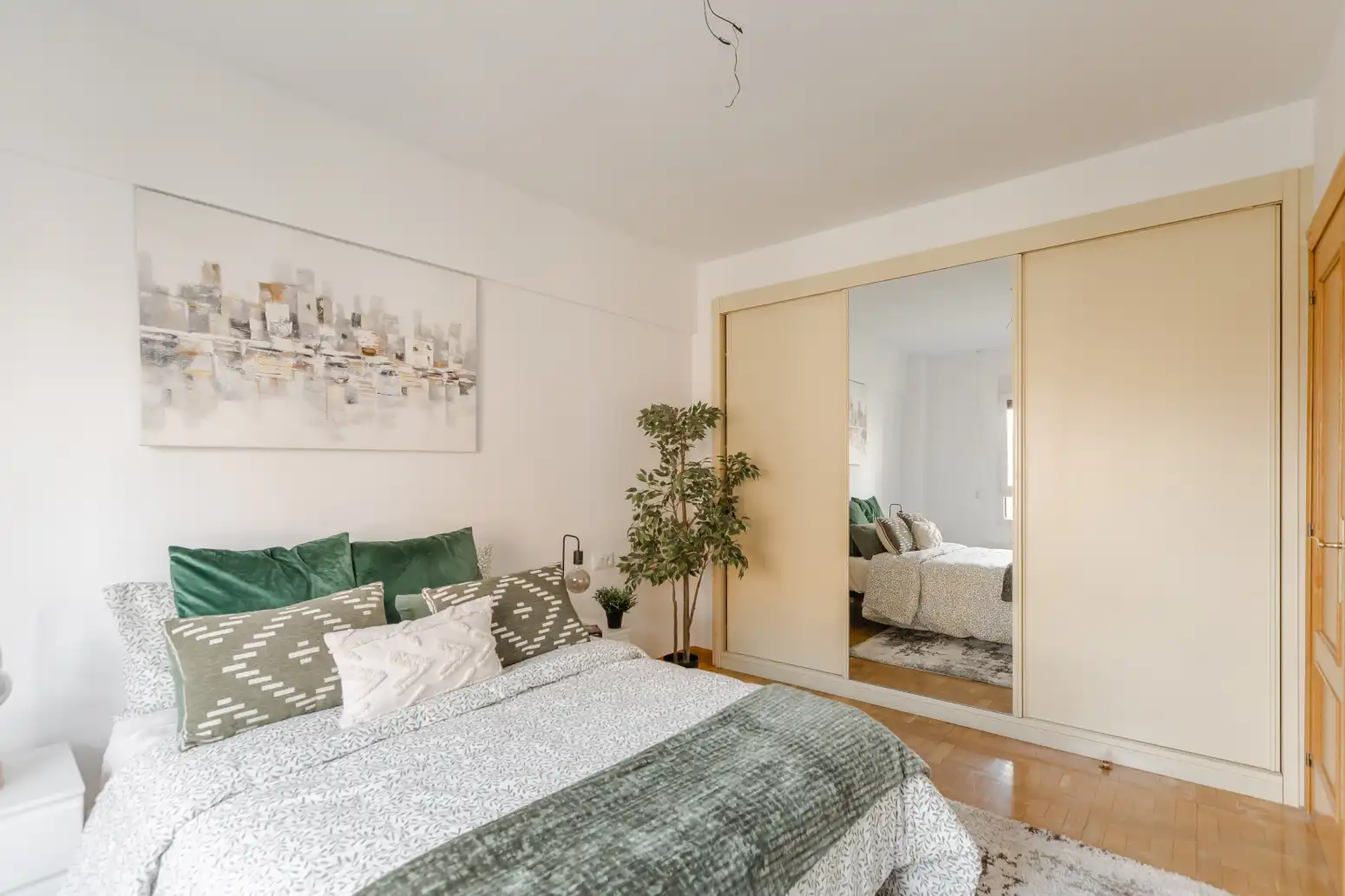 Bedroom of Flat for sale in  Pamplona / Iruña  with Heating, Parquet flooring and Terrace