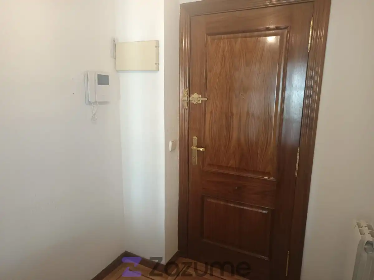 Apartamento de alquiler en Ávila con Calefacción, Parquet y Terraza