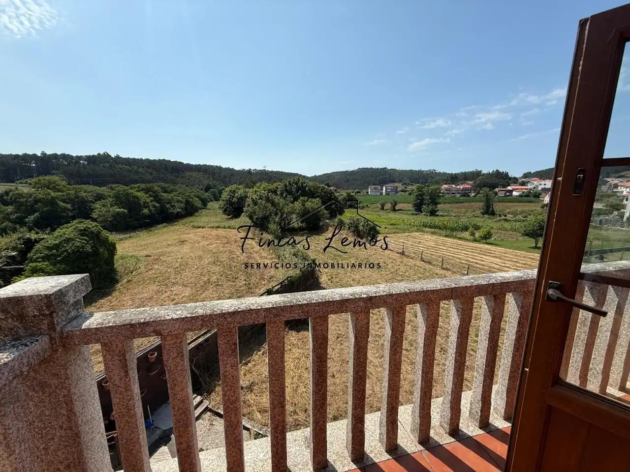Casa o chalet en venta en Vimianzo con Calefacción, Jardín privado y Terraza