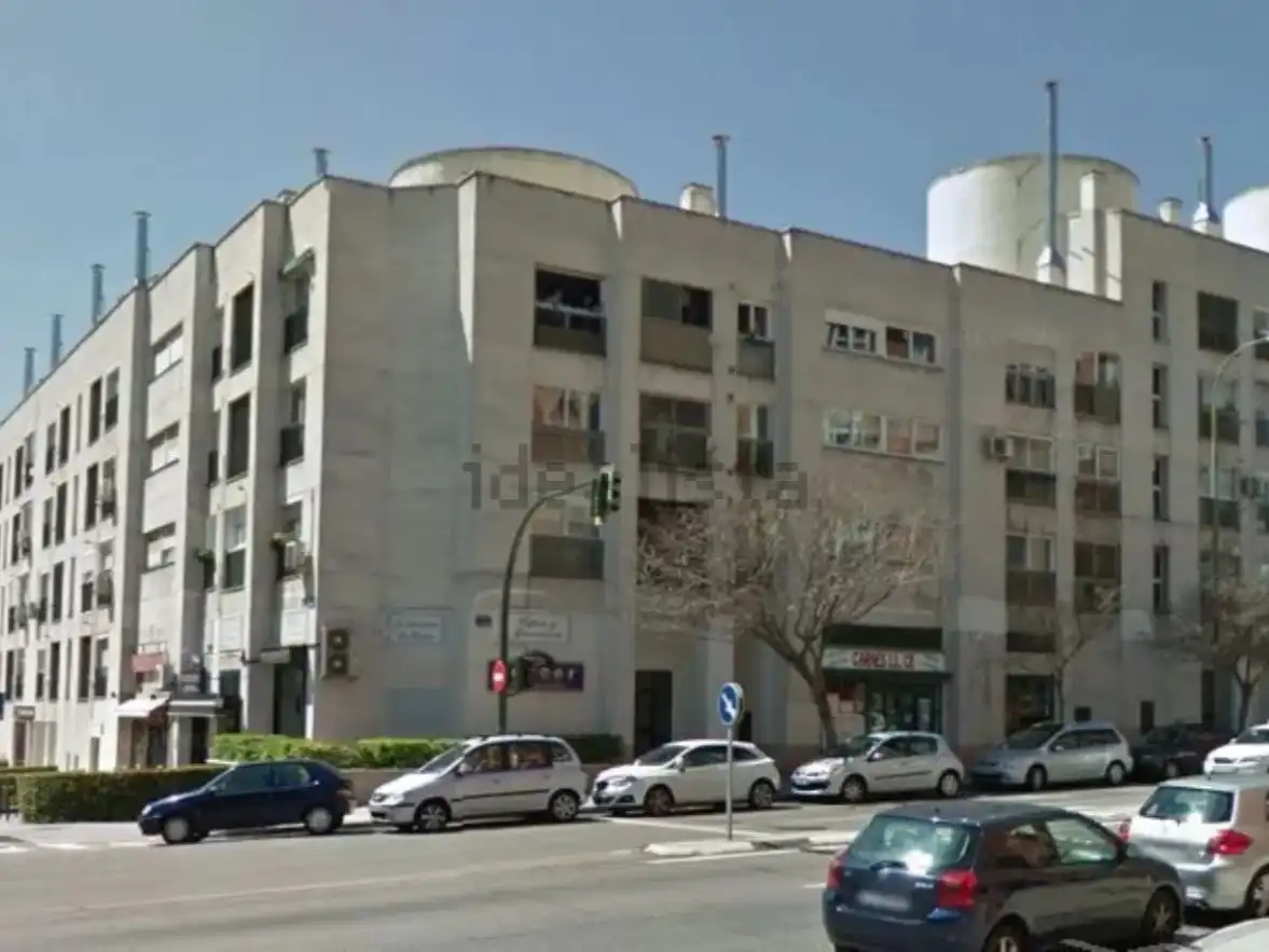 Exterior view of Garage for sale in Madrid