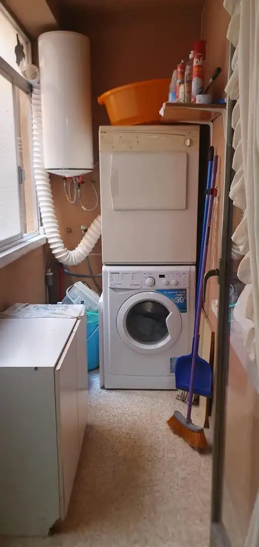 Habitación en Calle PRIMAVERA, Carolinas Altas