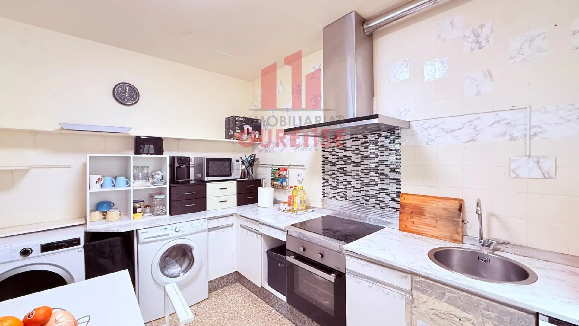 Kitchen of Flat for sale in Ourense Capital   with Heating, Storage room and Furnished