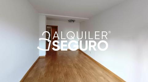 Foto 3 de Piso de alquiler en Planeta Tierra, Parla Este, Parla