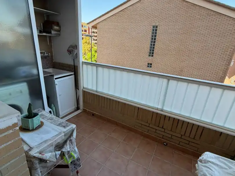Terraza de Piso en venta en Sagunto / Sagunt con Terraza y Balcón