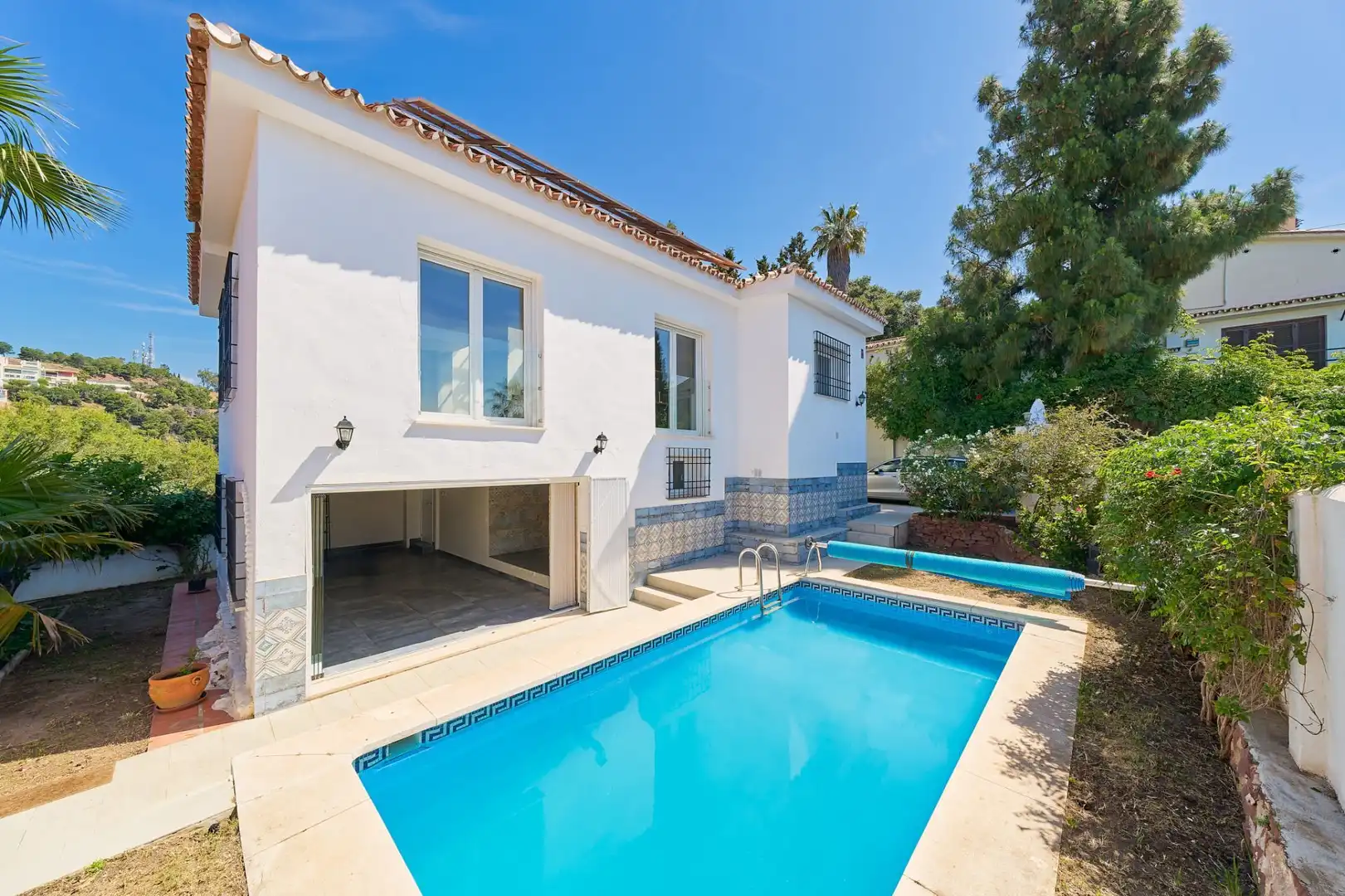 Vista exterior de Casa o chalet en venta en Málaga con Aire acondicionado, Calefacción y Jardín privado